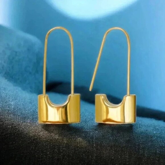🆕️ Minimalist Padlock-Shaped Trendy 18K Gold Plated Stainless Steel Earrings 🔒 - Picture 9 of 11